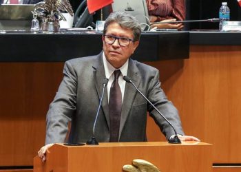 Ricardo Monreal presenta folleto sobre reconciliación, aquí puedes consultarlo