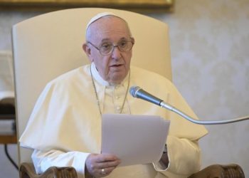 Pide el Papa Francisco que haya esfuerzos para pacificar las tensiones políticas en América