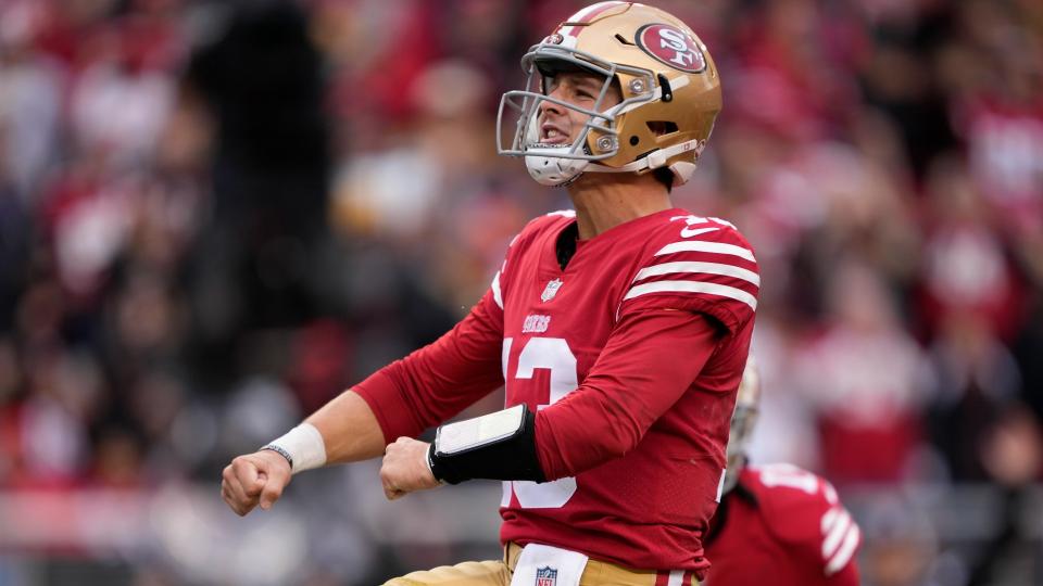 Trey Lance pasa de posible jugador franquicia a pelear por su futuro con  los 49ers