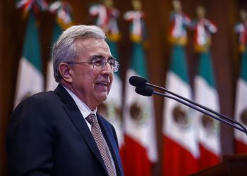 Gobernador de Sinaloa da positivo a COVID 19…por tercera vez