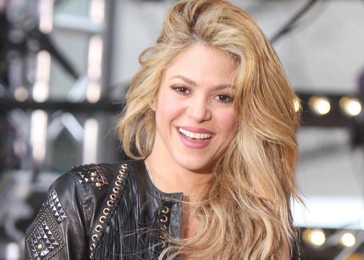 Shakira performs on NBC's Today Show at Rockefeller Center in New York City on March 26, 2014.