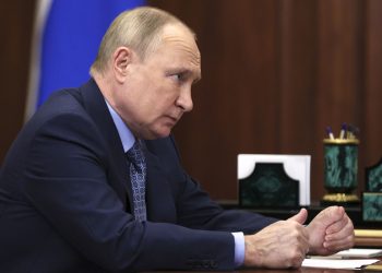 Putin promete firmar el lunes o el martes respuesta rusa al tope petróleo