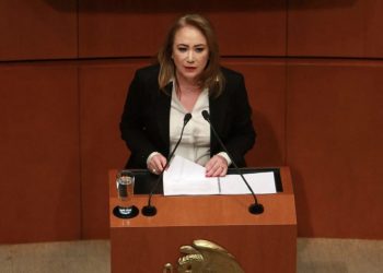 Yazmín Esquivel Mossa debe separarse de su cargo por deshonestidad académica ¿Quién lo exige?