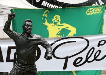 Santos avanza en los preparativos de Pelé