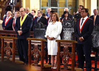 El gran problema de Boluarte fue decir que asumía el mandato hasta 2026; analista peruano