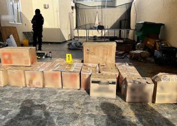 FGR asegura en Tijuana cerca de media tonelada de metanfetamina, así como heroína, armas y cartuchos útiles