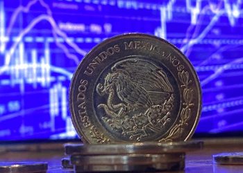 El peso mexicano termina la semana en su mejor nivel desde 2020