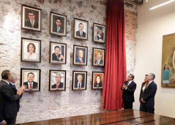 Develan en el Senado, muro de ex presidentes de la Junta de Coordinación Política