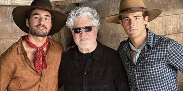 Almodóvar presentará su cinta Extraña forma de vida en el Festival de Cannes