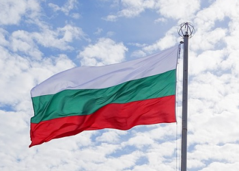 Bulgaria pide explicaciones a México por deportación de turistas búlgaros