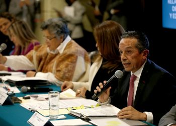 Permanente ratifica a Carlos Joaquín González como embajador en Canadá
