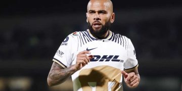 Detienen a Dani Alves y lo llevan al juzgado por agresión sexual