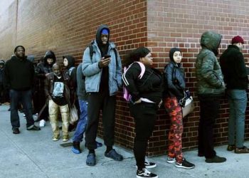 La tasa de desempleo en EU baja dos décimas en diciembre hasta el 3,5%