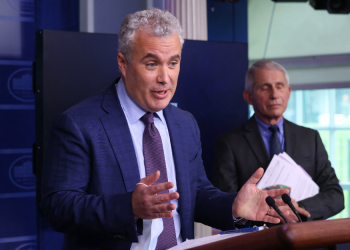 Biden designa a exasesor de Covid como nuevo jefe de gabinete de la Casa Blanca
