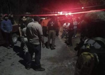 Desalojan a familias de Tlaxcoapan por fuga de hidrocarburo