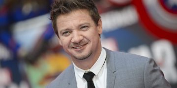 Jeremy Renner fue atropellado por quitanieves para salvar a su sobrino