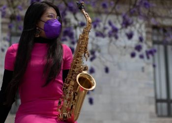 Parece que mi delito fue sobrevivir al ataque: María Elena Ríos, saxofonista atacada con ácido en Oaxaca 