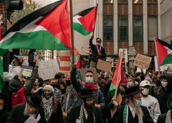 Israel prohíbe las banderas palestinas en espacios públicos