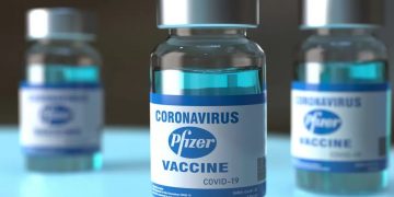 Pfizer gana un 43 % más en 2022 gracias a su vacuna frente a la COVID-19