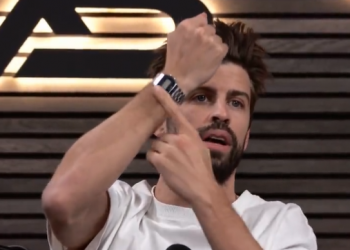 Marca de relojes y Piqué acuerdan patrocinio tras canción de Shakira