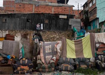 Más pobreza en Latinoamérica por bajo crecimiento y agitación social: CEPAL
