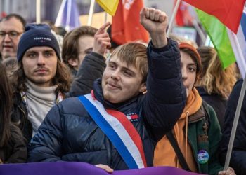 Movilizados 11 mil agentes mañana en la nueva jornada de protesta en Francia