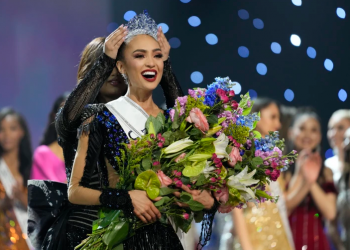 La estadounidense R’Bonney Gabriel se coronó Miss Universo