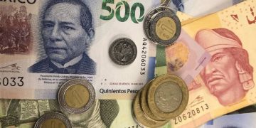 México recibe 2023 con aumentos al salario mínimo y más días de vacaciones