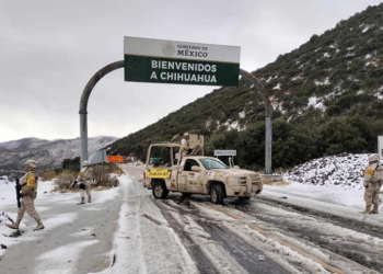 Cierran carretera entre Sonora y Chihuahua por caída de aguanieve