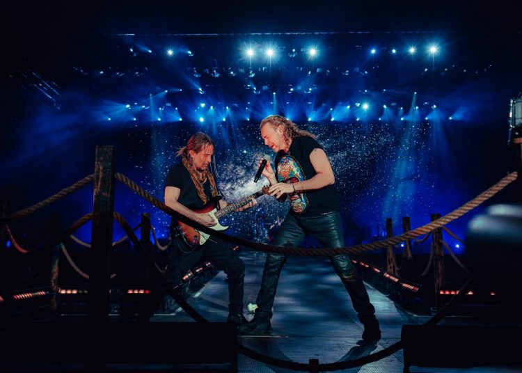 FOTO  @manaoficial
