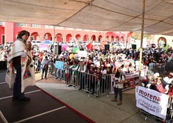 “Estoy firme y más puesta que un calcetín; por eso los corruptos de siempre tienen miedo al cambio”: Delfina Gómez