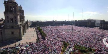 Gobierno de la CDMX contabiliza 90 mil asistentes en la movilización en Defensa del INE en el Zócalo
