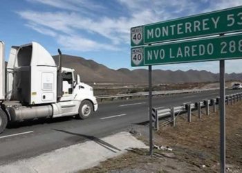 Familiares de desaparecidos protestan en carretera Monterrey-Laredo