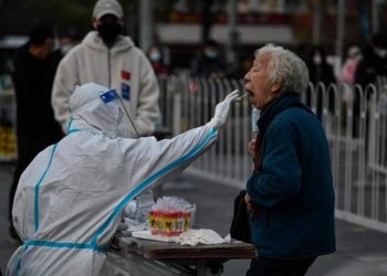 China da básicamente terminada la ola de COVID-19
