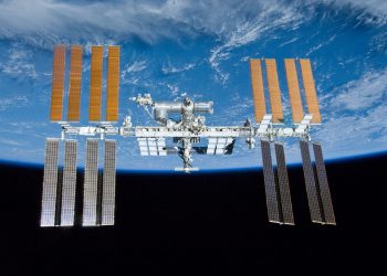 Rusia lanzará nave de rescate a la Estación Espacial Internacional
