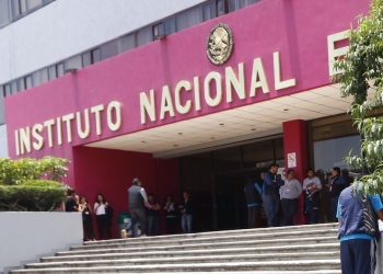 INE rechaza ampliación de Alejandro Moreno como presidente del PRI