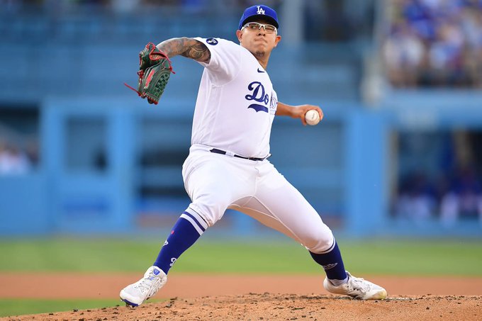 Julio Urías jugará el Clásico Mundial de Beisbol 2023 con México - Grupo  Milenio