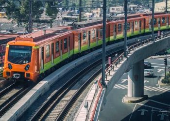 El gobierno capitalino evalúa la posibilidad de aperturar por tramos el servicio de la zona colapsada de la línea 12 del STC