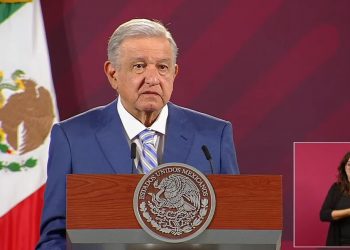 López Obrador analiza demandar al abogado de Genaro García Luna