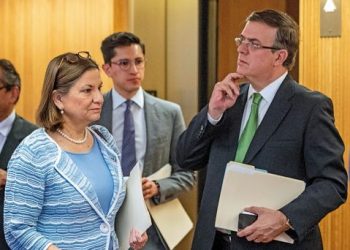 Las declaraciones solo lo demeritan a él mismo y al país, Bárcena a Ebrard 