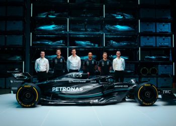Mercedes presenta su nuevo monoplaza, el W14, “para luchar por el Mundial”