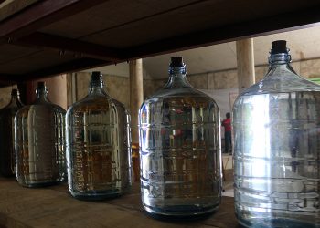 Productores en Guerrero inauguran mezcaloteca, un museo del mezcal