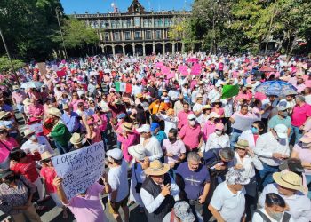 No podemos permitir que nos quiten la libertad de decidir, claman ciudadanos en movilización en favor del INE en Morelos