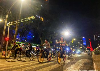 Asisten 45 mil personas al Paseo Nocturno Muévete en Bici por el Día del Amor y la Amistad