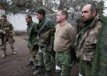 Rusia y Ucrania canjean a un centenar de prisioneros