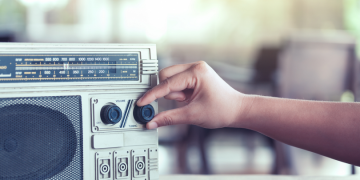 El gran reto de la radio es asegurar su sitio en el ecosistema digital: experta