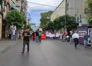 “Si no pueden, renuncien”: Vecinos de Cuernavaca reanudan y extienden bloqueos por falta de agua