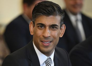 Primer ministro de Reino Unido considera que es vital que se acelere la ayuda a Ucrania