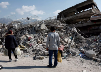 Asciende a 35 mil, la cifra de muertos por sismo en Turquía y Siria