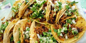 ¡Orgullo mexicano! Los tacos entre las mejores comidas callejeras del mundo